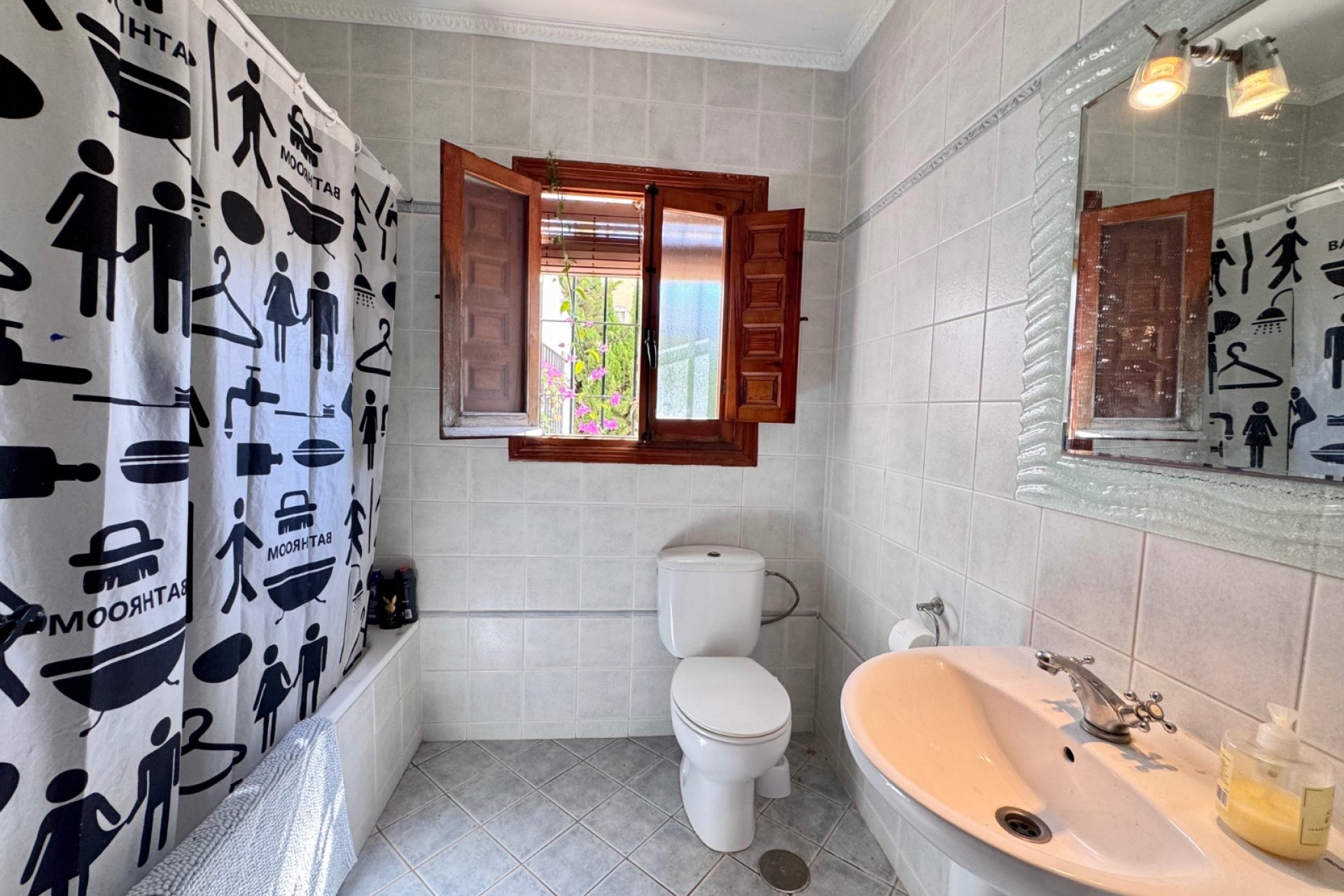Herverkoop - Villa -
Orihuela Costa - Cabo Roig
