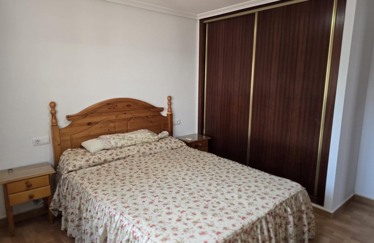 Herverkoop - Villa -
Orihuela Costa - Campoamor