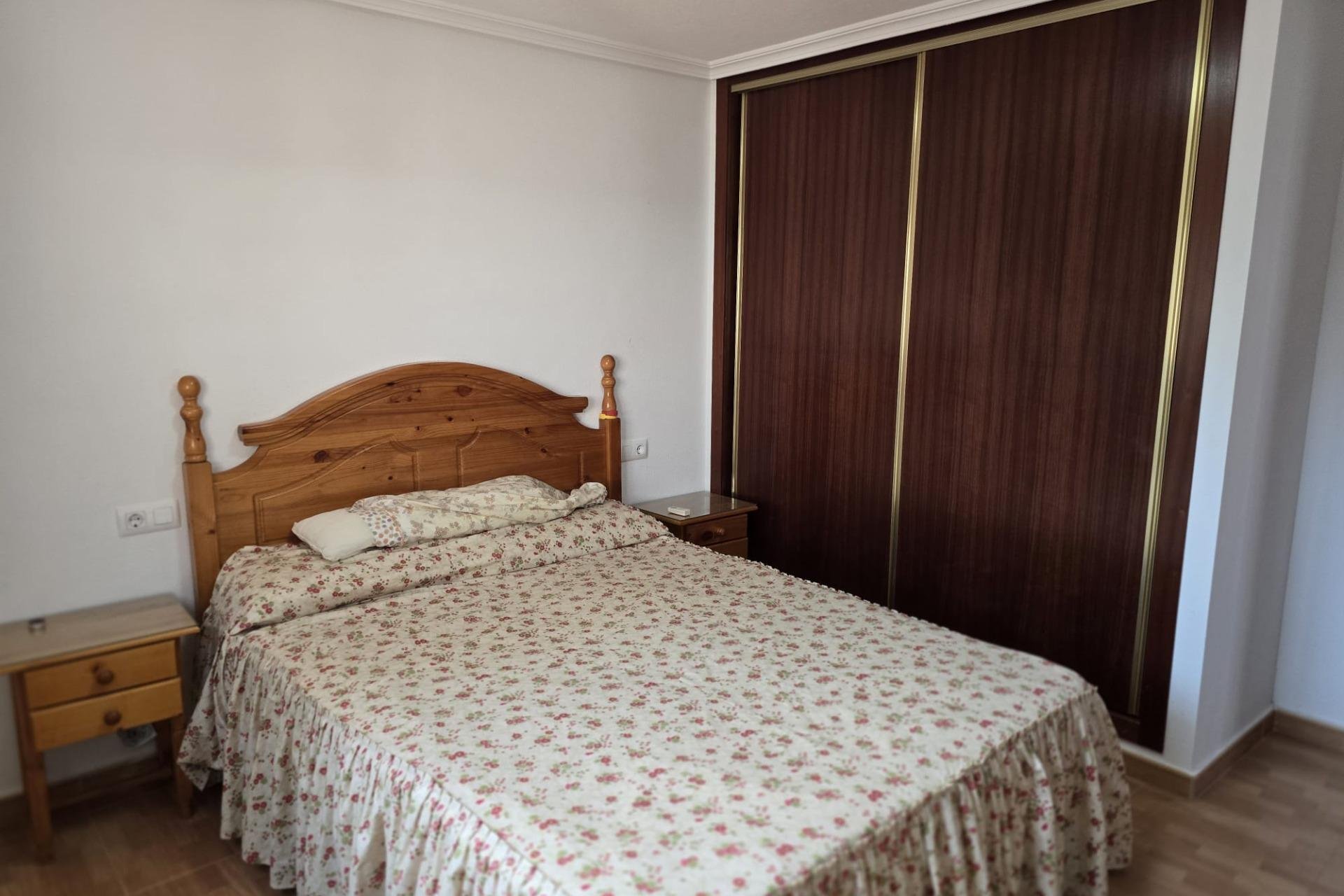 Herverkoop - Villa -
Orihuela Costa - Campoamor