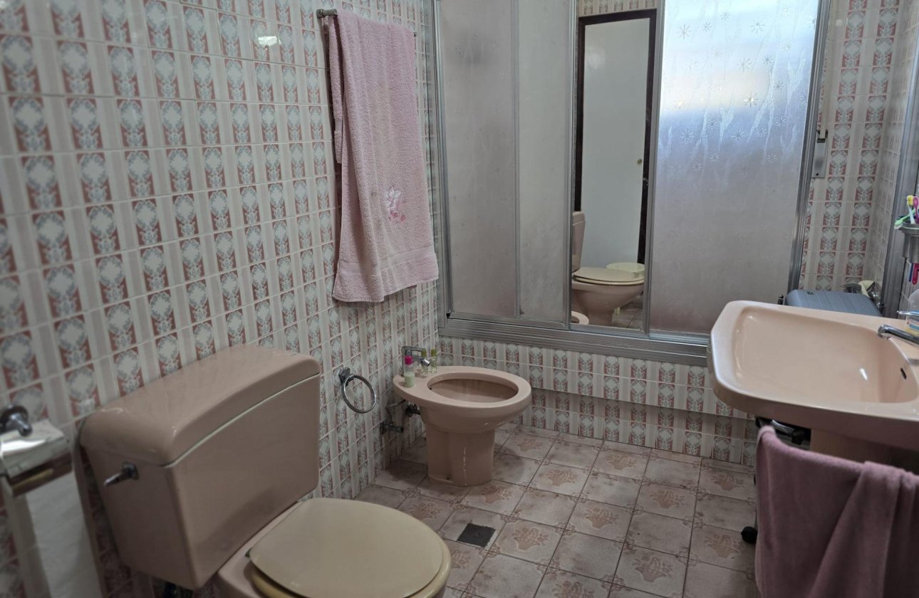 Herverkoop - Villa -
Orihuela Costa - Campoamor