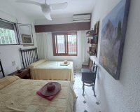 Herverkoop - Villa -
Orihuela Costa - Campoamor