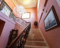 Herverkoop - Villa -
Orihuela Costa - Campoamor