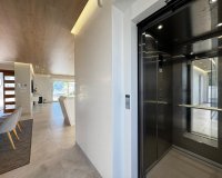 Herverkoop - Villa -
Orihuela Costa - Campoamor