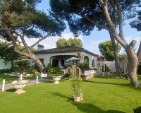 Herverkoop - Villa -
Orihuela Costa - Costa Blanca