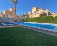Herverkoop - Villa -
Orihuela Costa - Costa Blanca