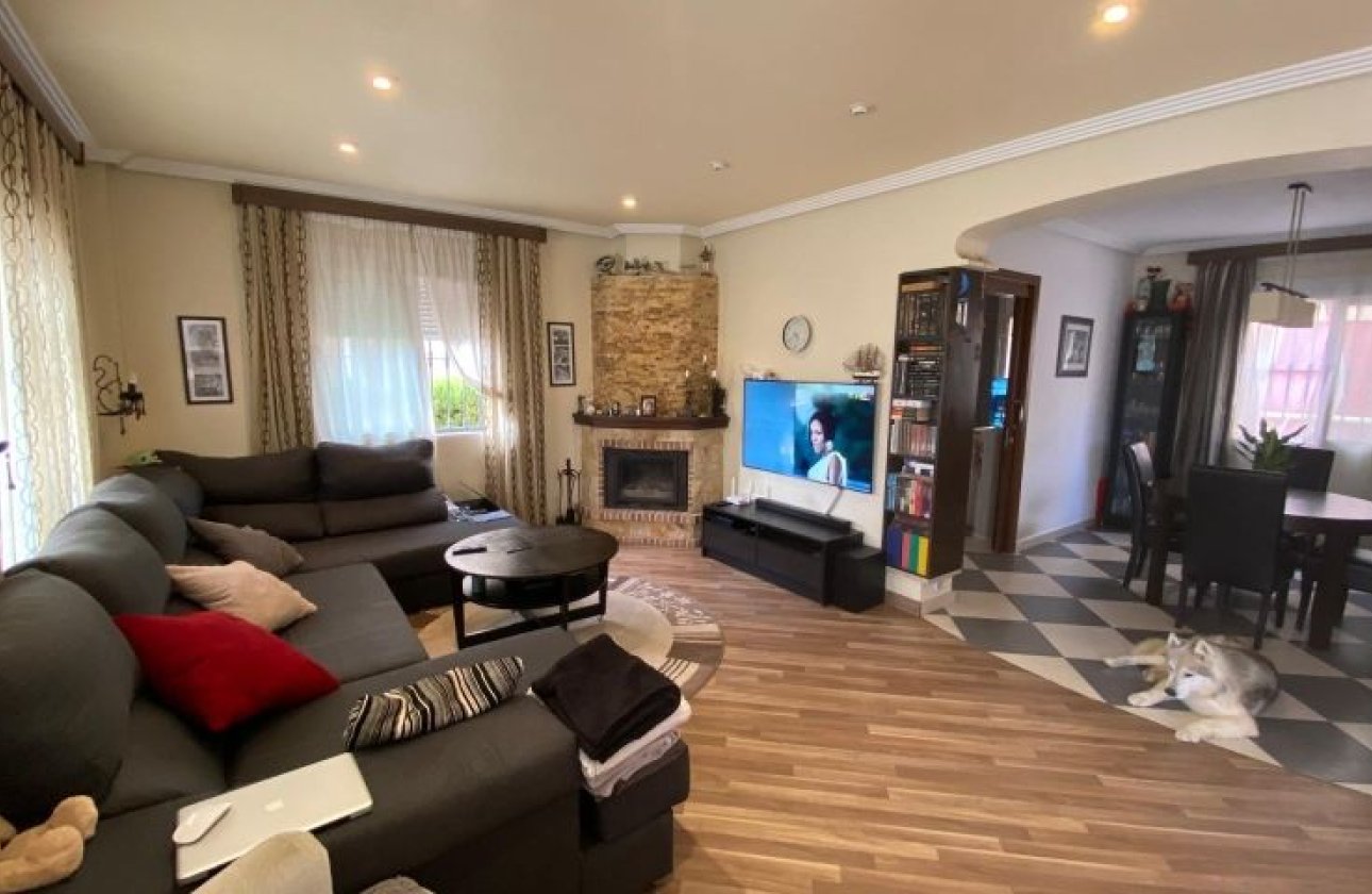 Herverkoop - Villa -
Orihuela Costa - Costa Blanca