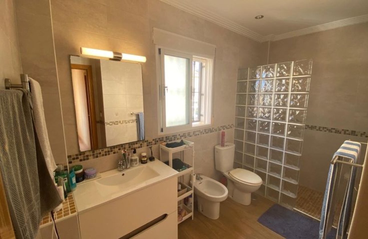 Herverkoop - Villa -
Orihuela Costa - Costa Blanca