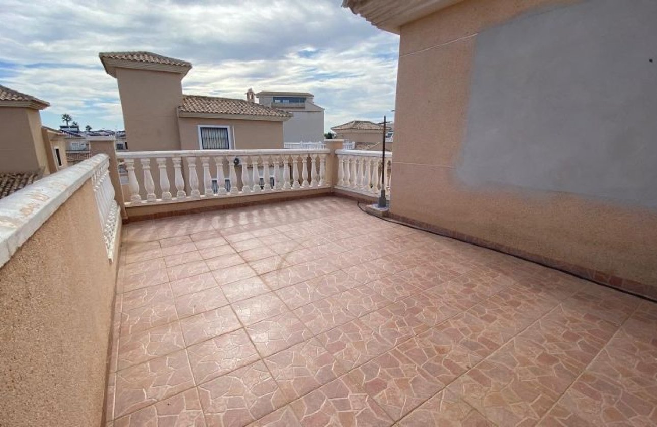 Herverkoop - Villa -
Orihuela Costa - Costa Blanca