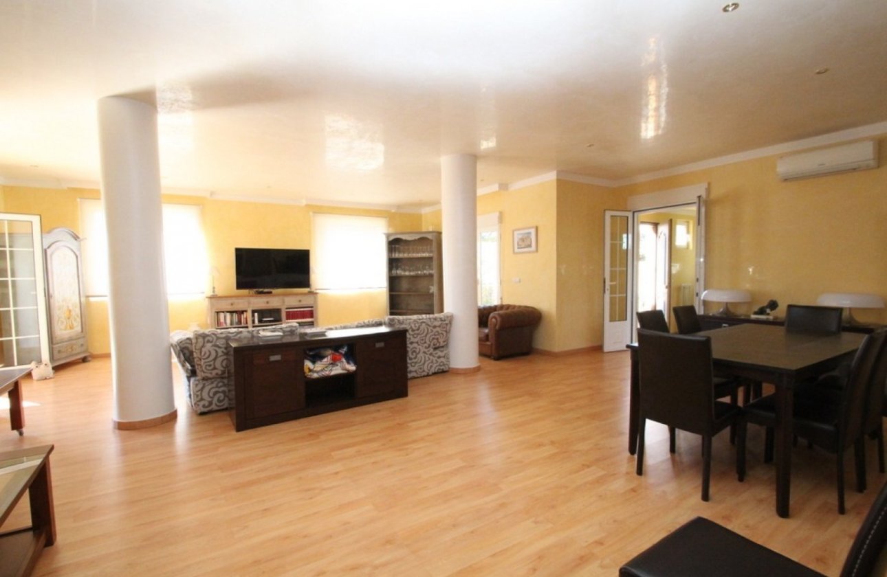 Herverkoop - Villa -
Orihuela Costa - Costa Blanca