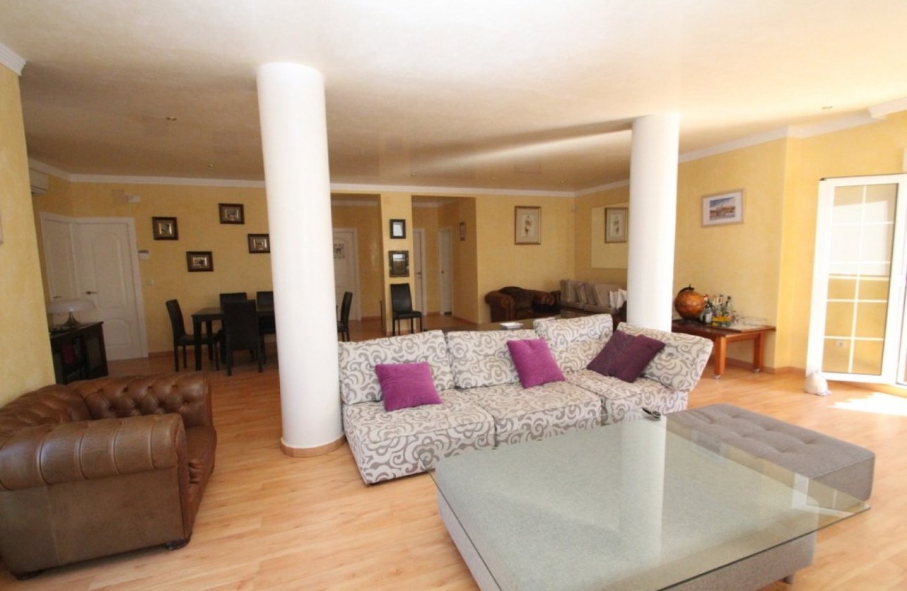 Herverkoop - Villa -
Orihuela Costa - Costa Blanca