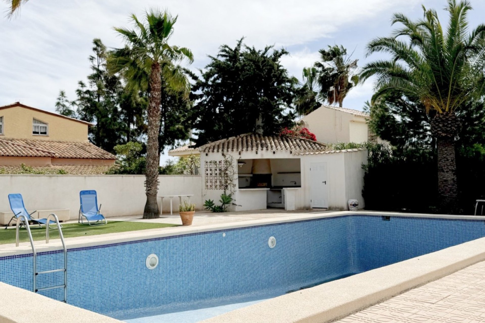 Herverkoop - Villa -
Orihuela Costa - Costa Blanca