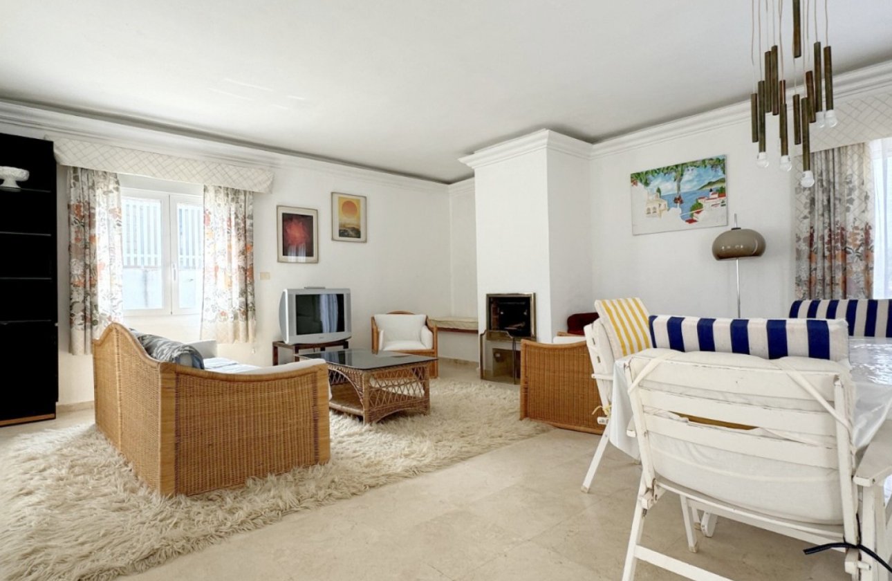 Herverkoop - Villa -
Orihuela Costa - Costa Blanca