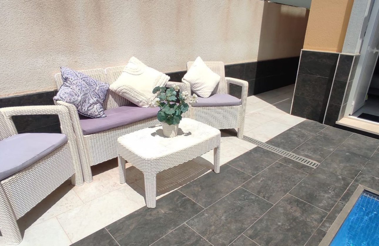 Herverkoop - Villa -
Orihuela Costa - Costa Blanca