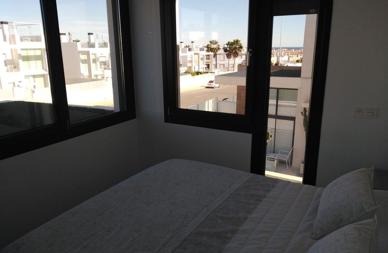 Herverkoop - Villa -
Orihuela Costa - Costa Blanca