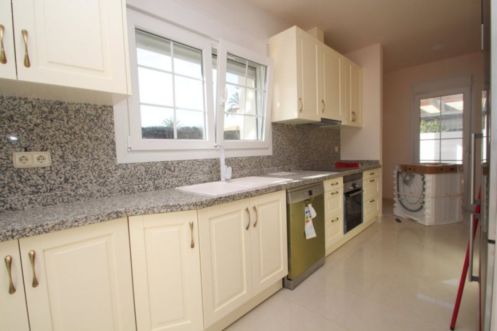 Herverkoop - Villa -
Orihuela Costa - Costa Blanca