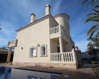 Herverkoop - Villa -
Orihuela Costa - Costa Blanca