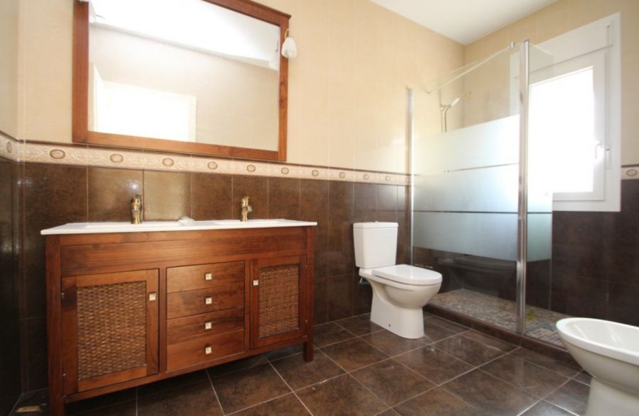 Herverkoop - Villa -
Orihuela Costa - Costa Blanca