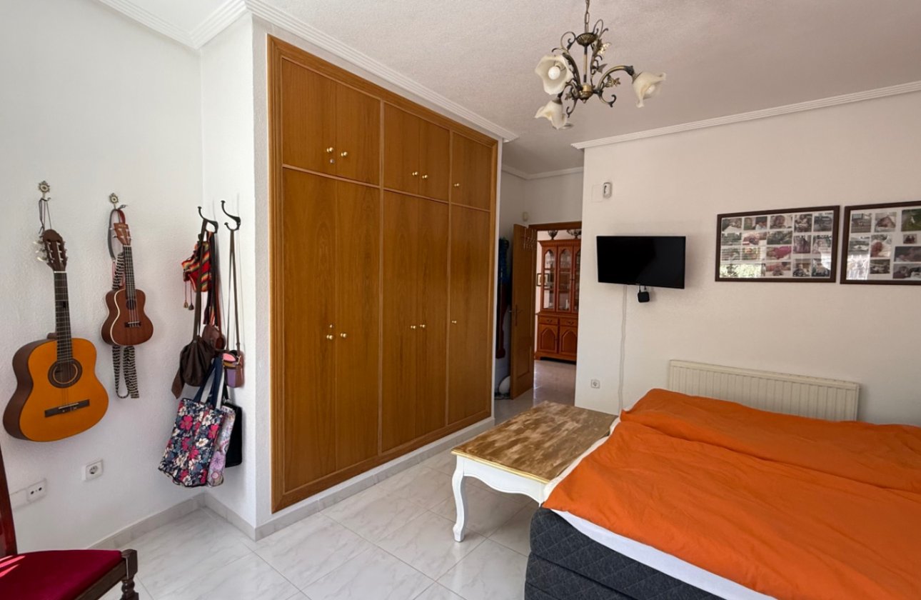 Herverkoop - Villa -
Orihuela Costa - Costa Blanca