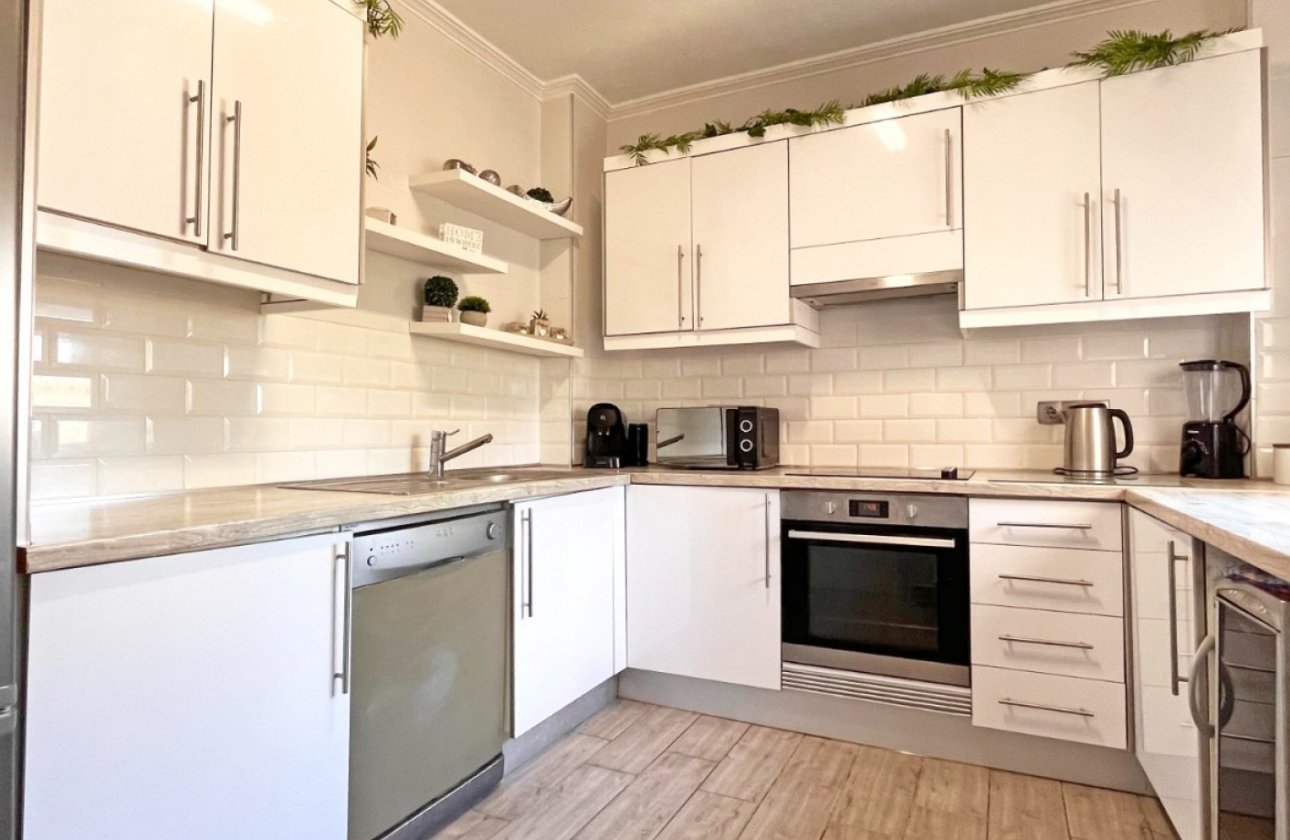 Herverkoop - Villa -
Orihuela Costa - Costa Blanca