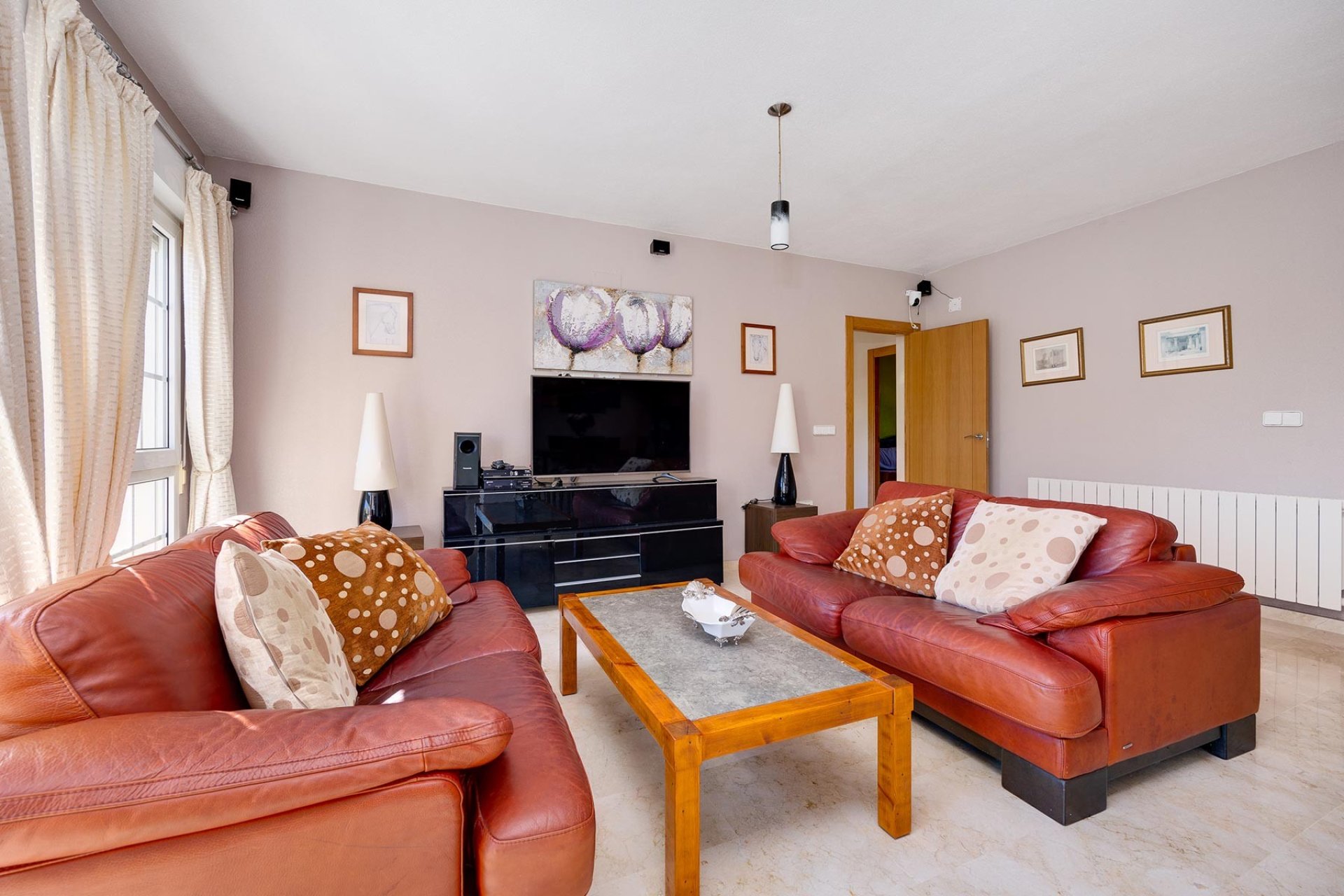 Herverkoop - Villa -
Orihuela Costa - Costa Blanca