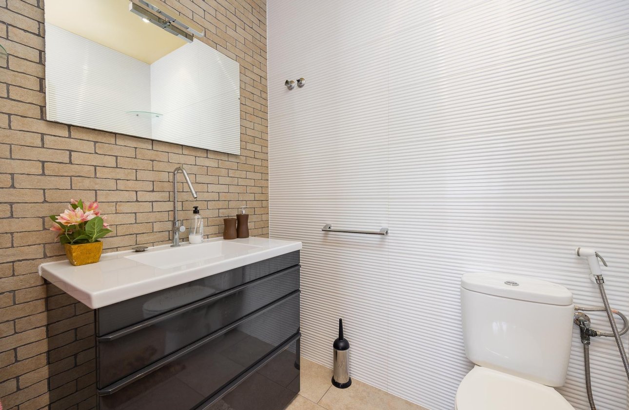 Herverkoop - Villa -
Orihuela Costa - Costa Blanca