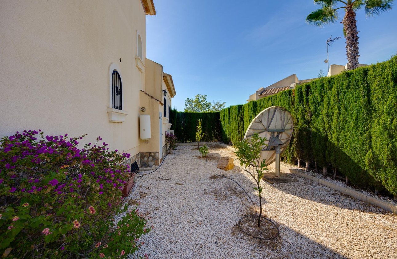 Herverkoop - Villa -
Orihuela Costa - Costa Blanca