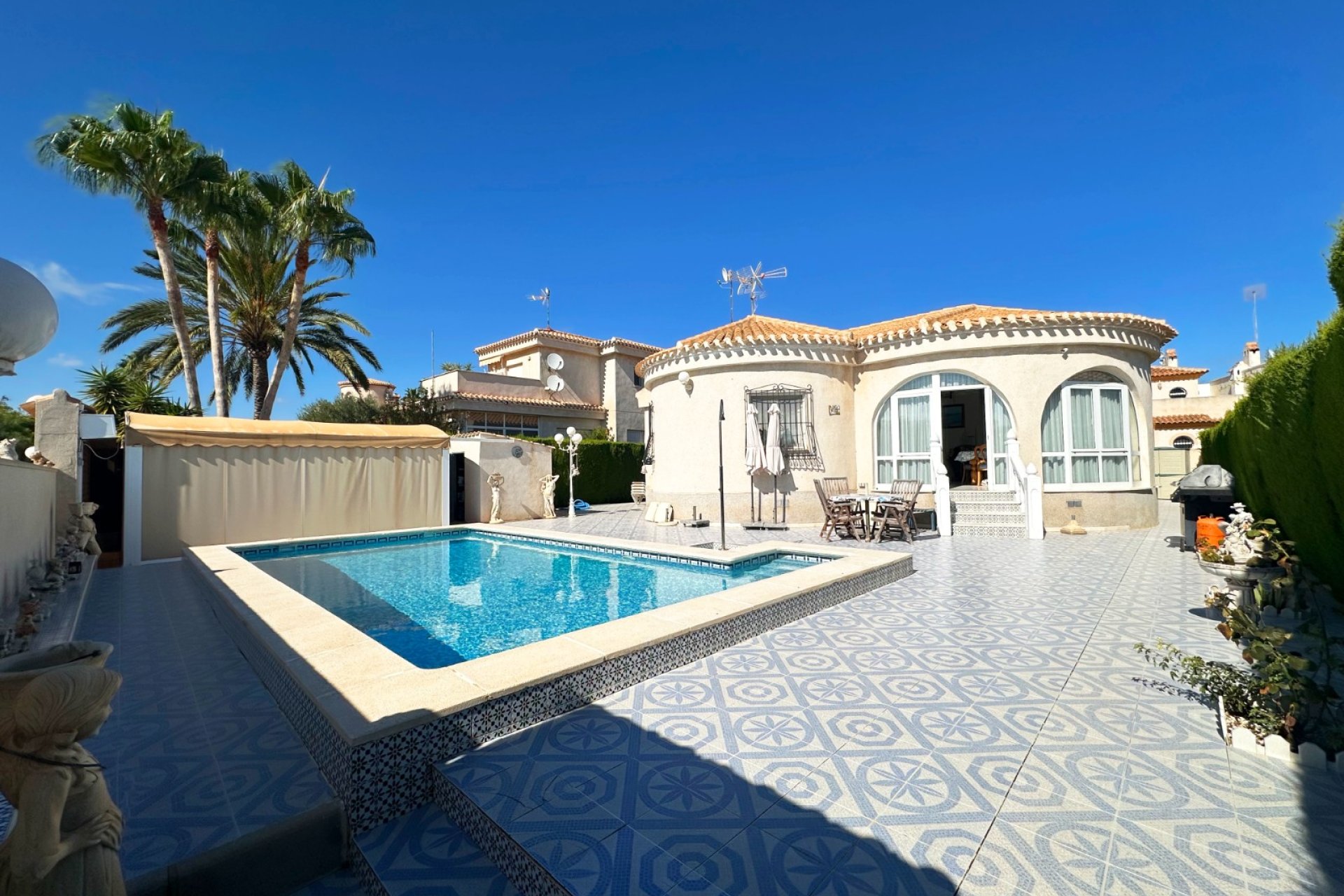 Herverkoop - Villa -
Orihuela Costa - Costa Blanca