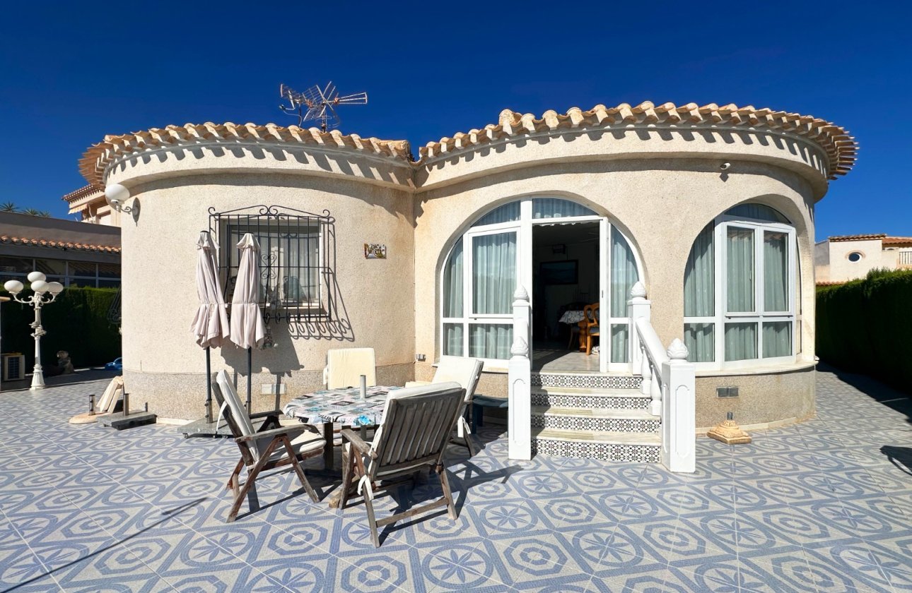 Herverkoop - Villa -
Orihuela Costa - Costa Blanca