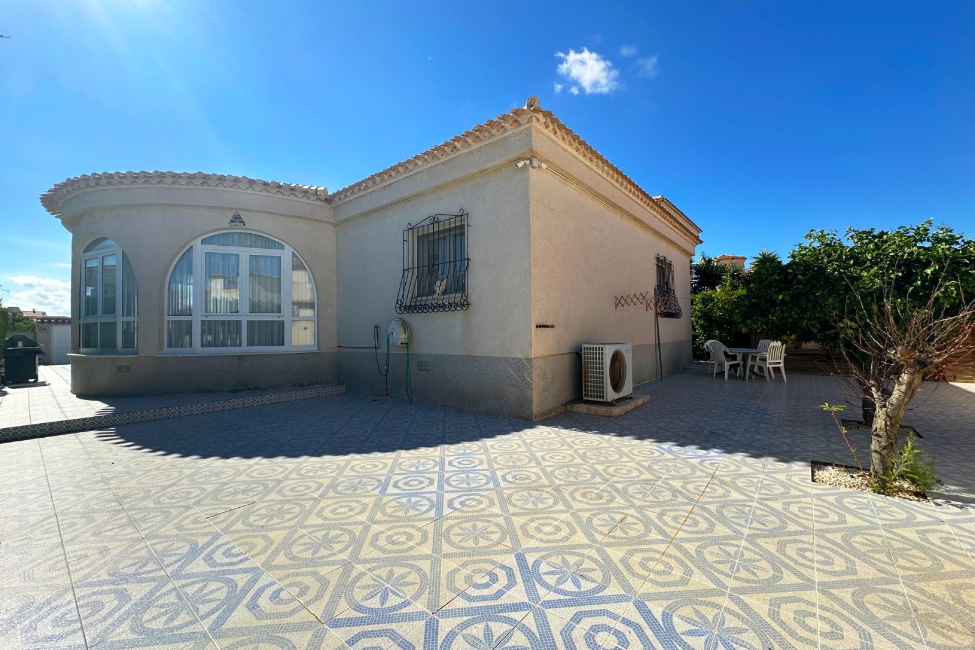 Herverkoop - Villa -
Orihuela Costa - Costa Blanca