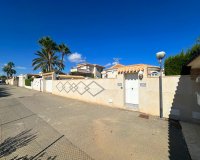 Herverkoop - Villa -
Orihuela Costa - Costa Blanca