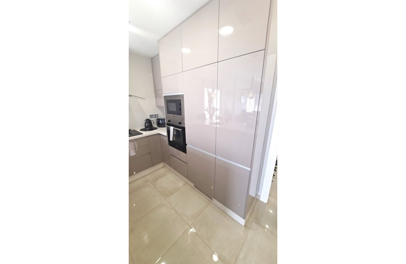 Herverkoop - Villa -
Orihuela Costa - Costa Blanca