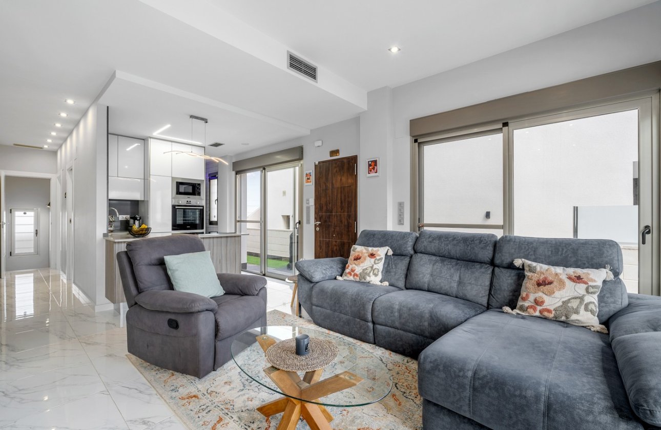 Herverkoop - Villa -
Orihuela Costa - Costa Blanca