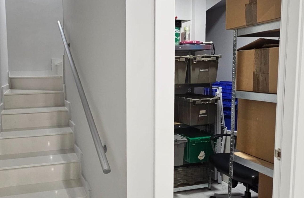 Herverkoop - Villa -
Orihuela Costa - Costa Blanca