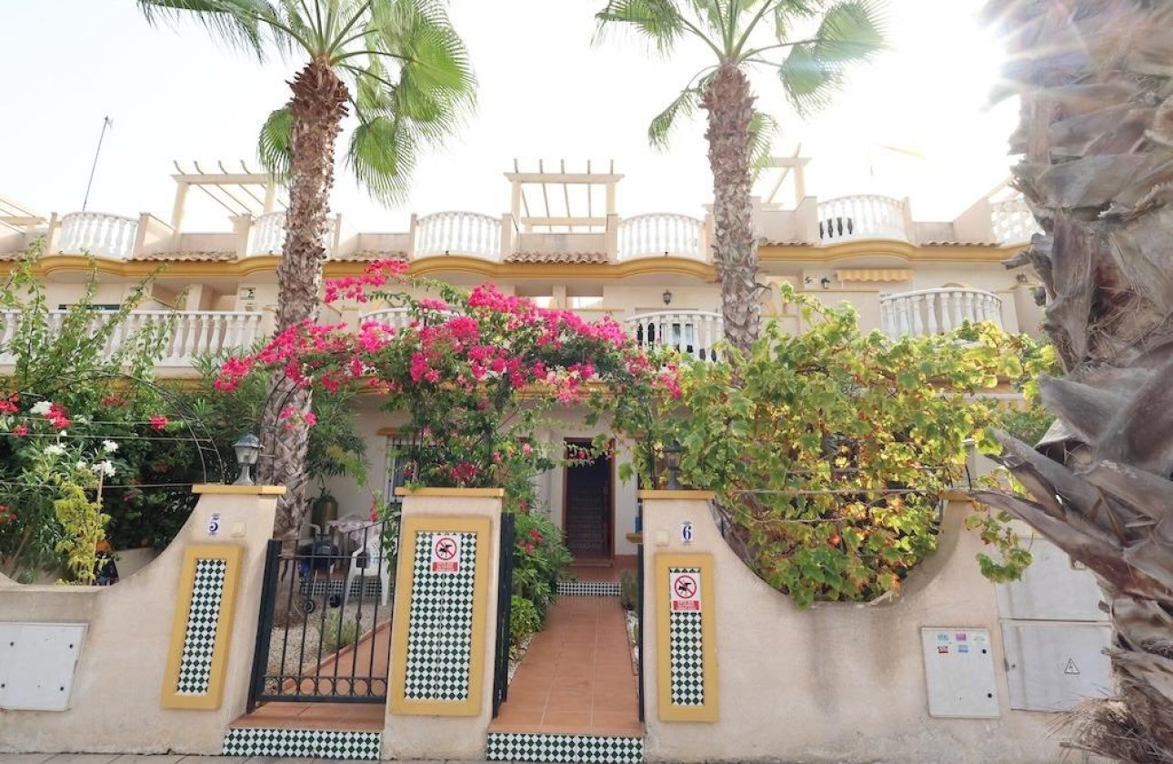 Herverkoop - Villa -
Orihuela Costa - Costa Blanca