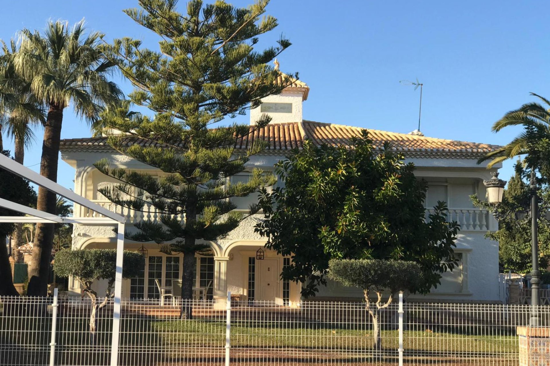 Herverkoop - Villa -
Orihuela Costa - Costa Blanca