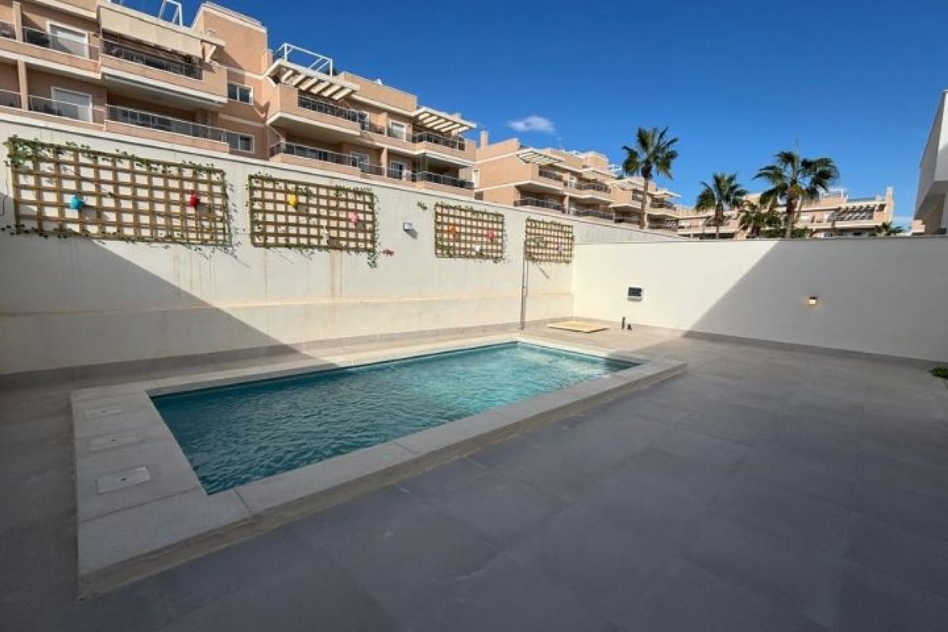 Herverkoop - Villa -
Orihuela Costa - Costa Blanca