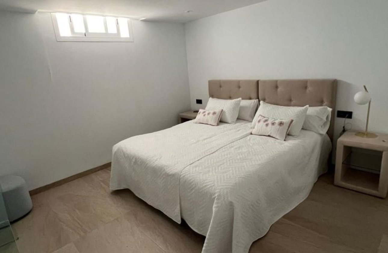 Herverkoop - Villa -
Orihuela Costa - Costa Blanca