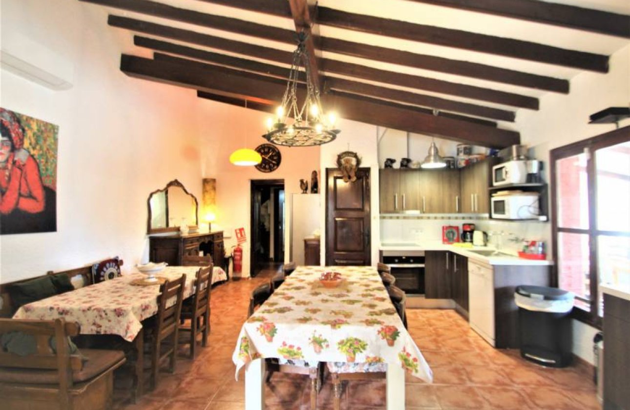 Herverkoop - Villa -
Orihuela Costa - Costa Blanca