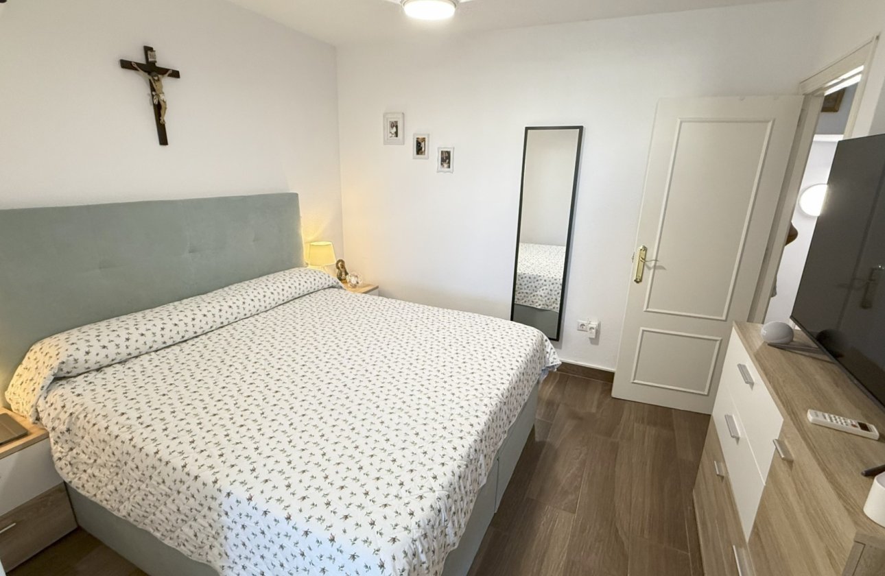 Herverkoop - Villa -
Orihuela Costa - Costa Blanca