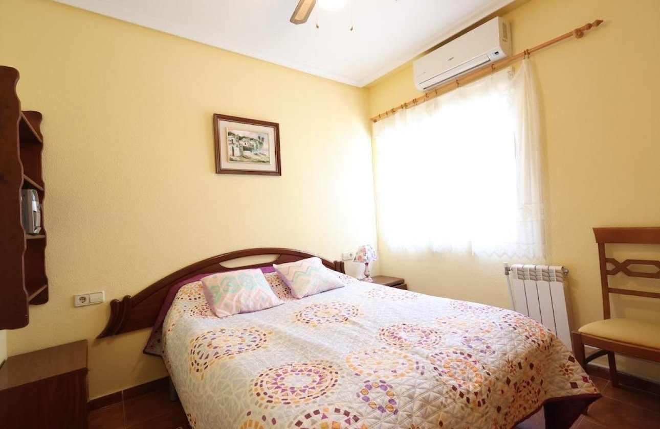 Herverkoop - Villa -
Orihuela Costa - Costa Blanca