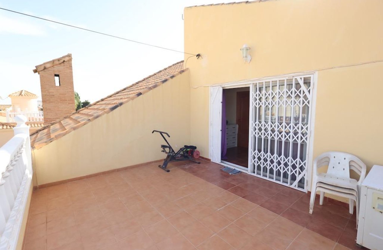 Herverkoop - Villa -
Orihuela Costa - Costa Blanca