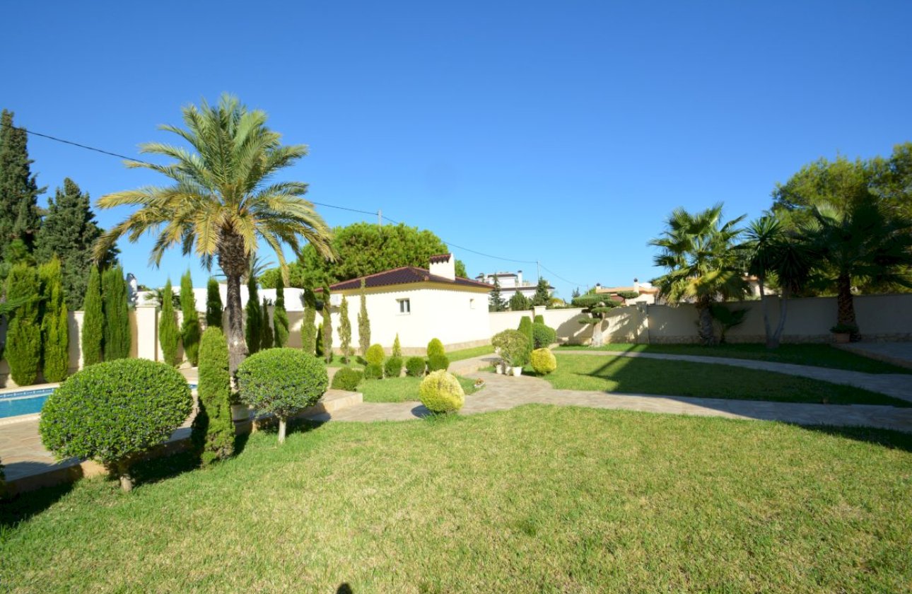 Herverkoop - Villa -
Orihuela Costa - Costa Blanca