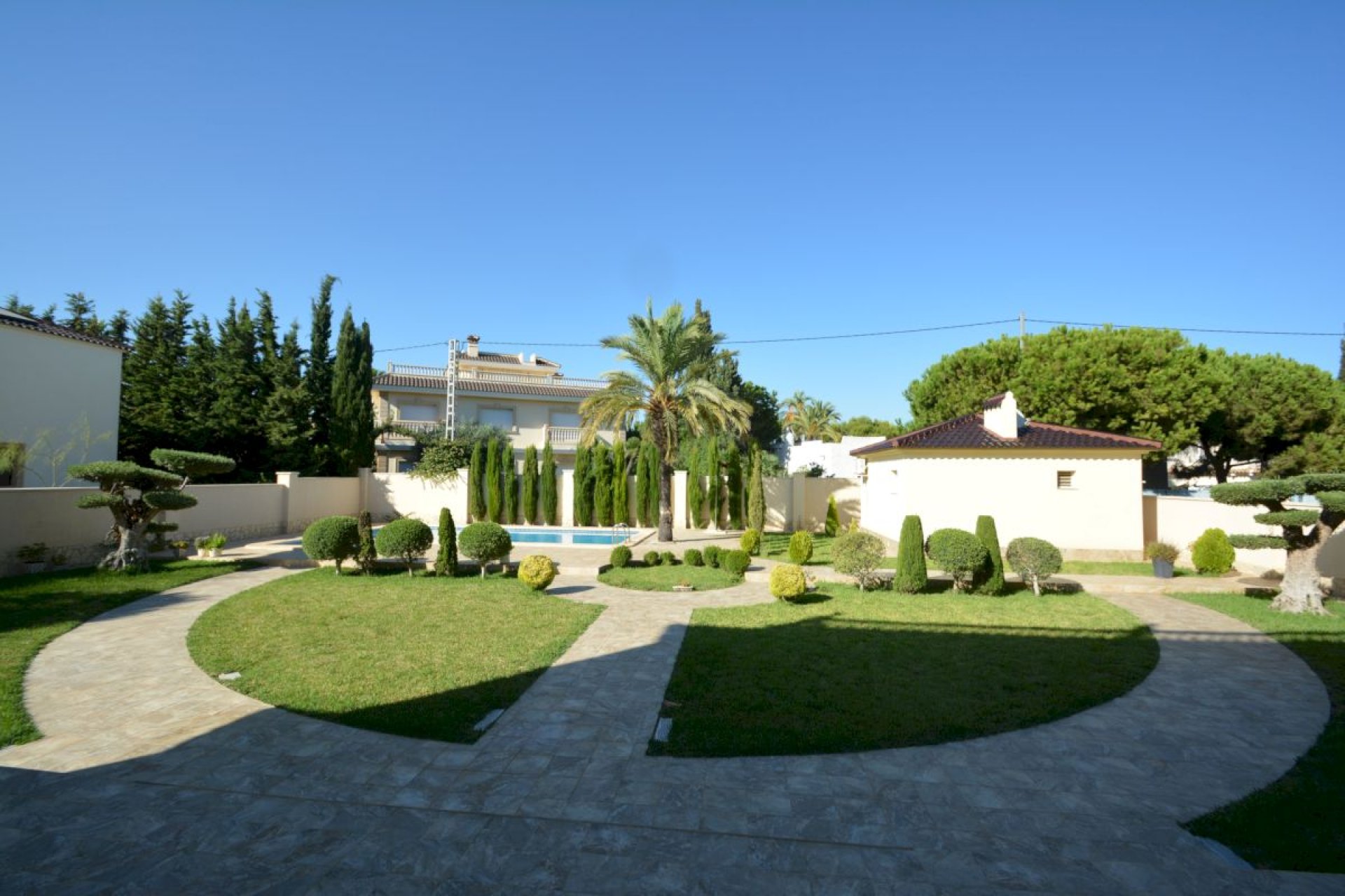 Herverkoop - Villa -
Orihuela Costa - Costa Blanca