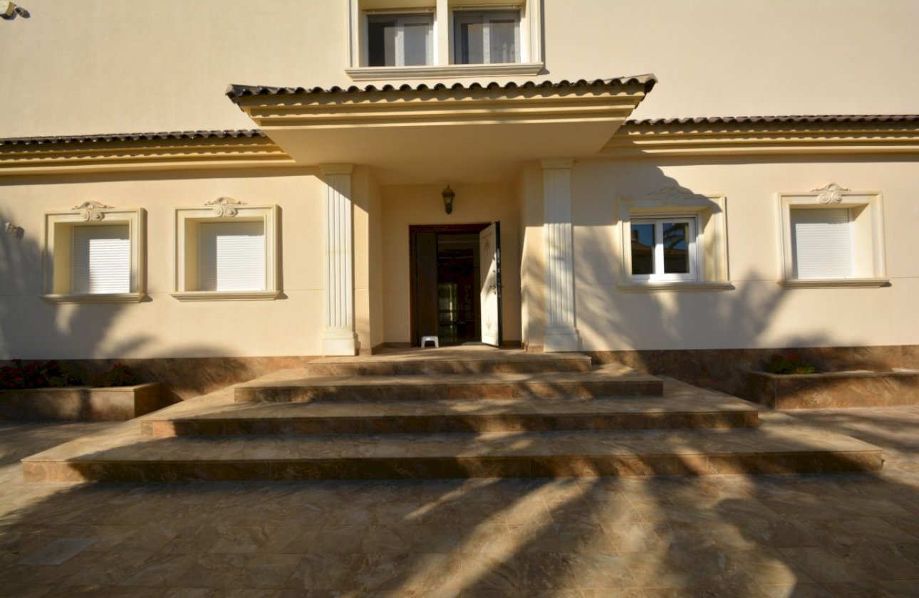 Herverkoop - Villa -
Orihuela Costa - Costa Blanca