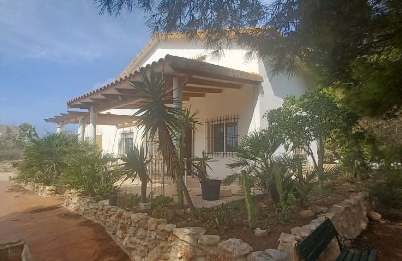 Herverkoop - Villa -
Orihuela Costa - Costa Blanca
