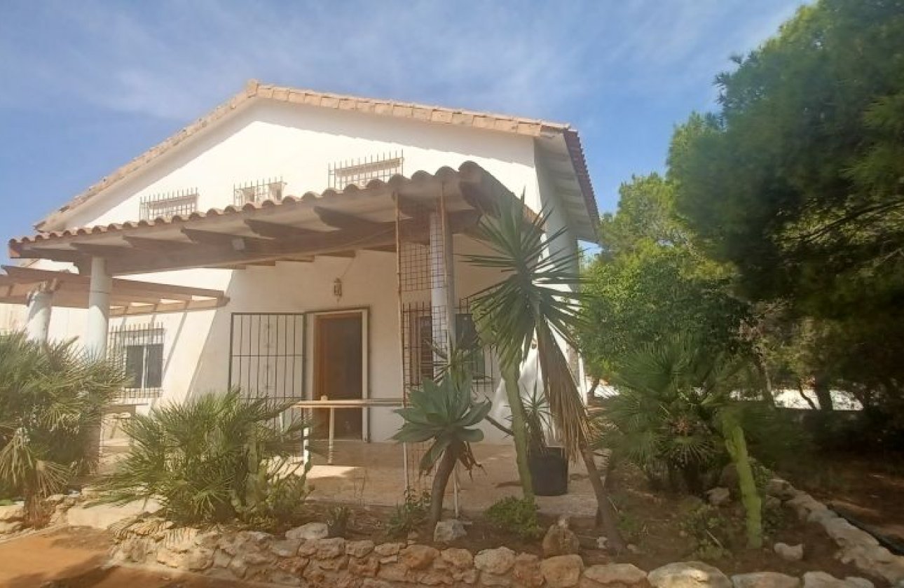 Herverkoop - Villa -
Orihuela Costa - Costa Blanca