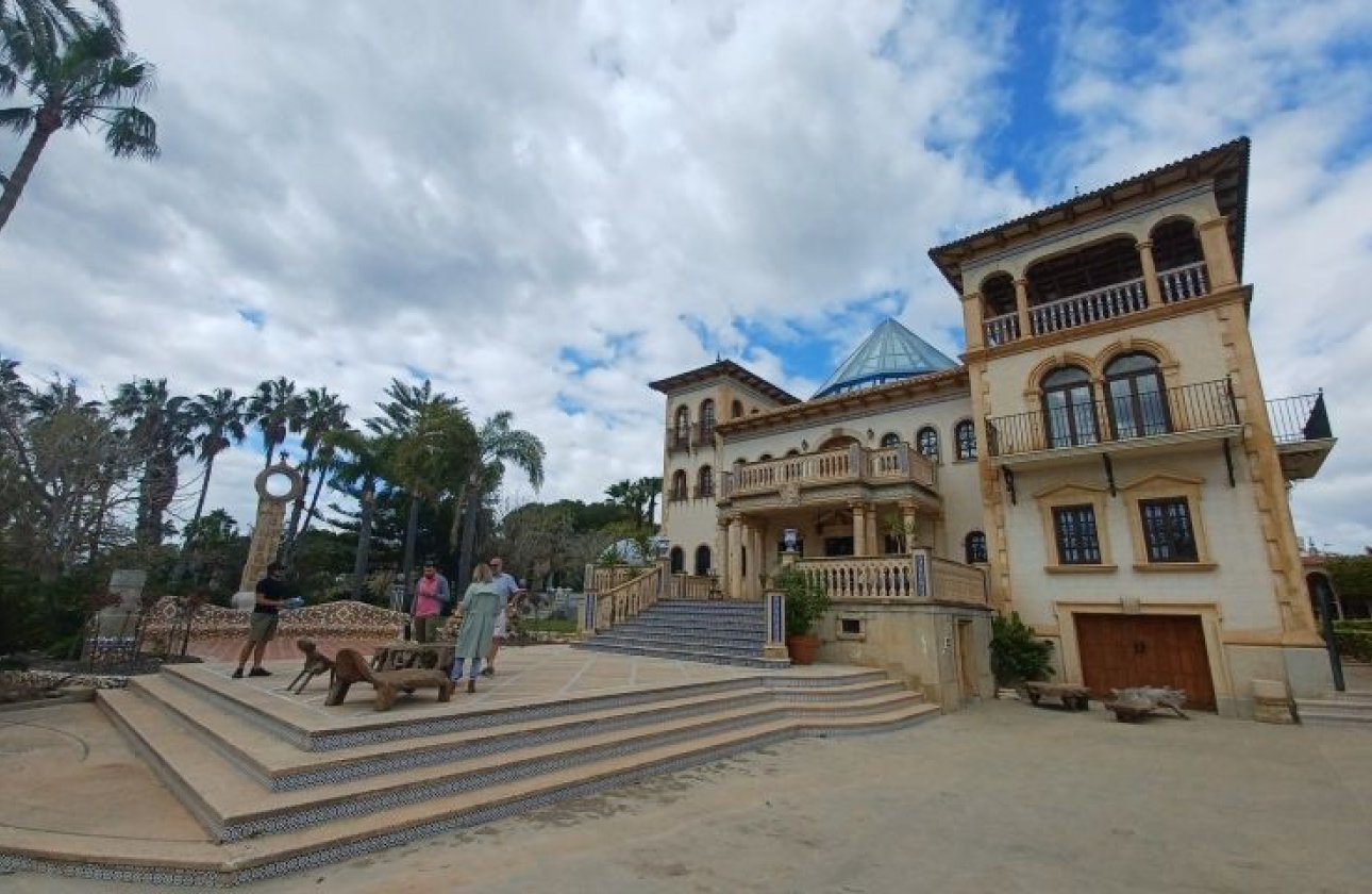 Herverkoop - Villa -
Orihuela Costa - Costa Blanca