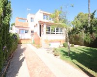 Herverkoop - Villa -
Orihuela Costa - Costa Blanca