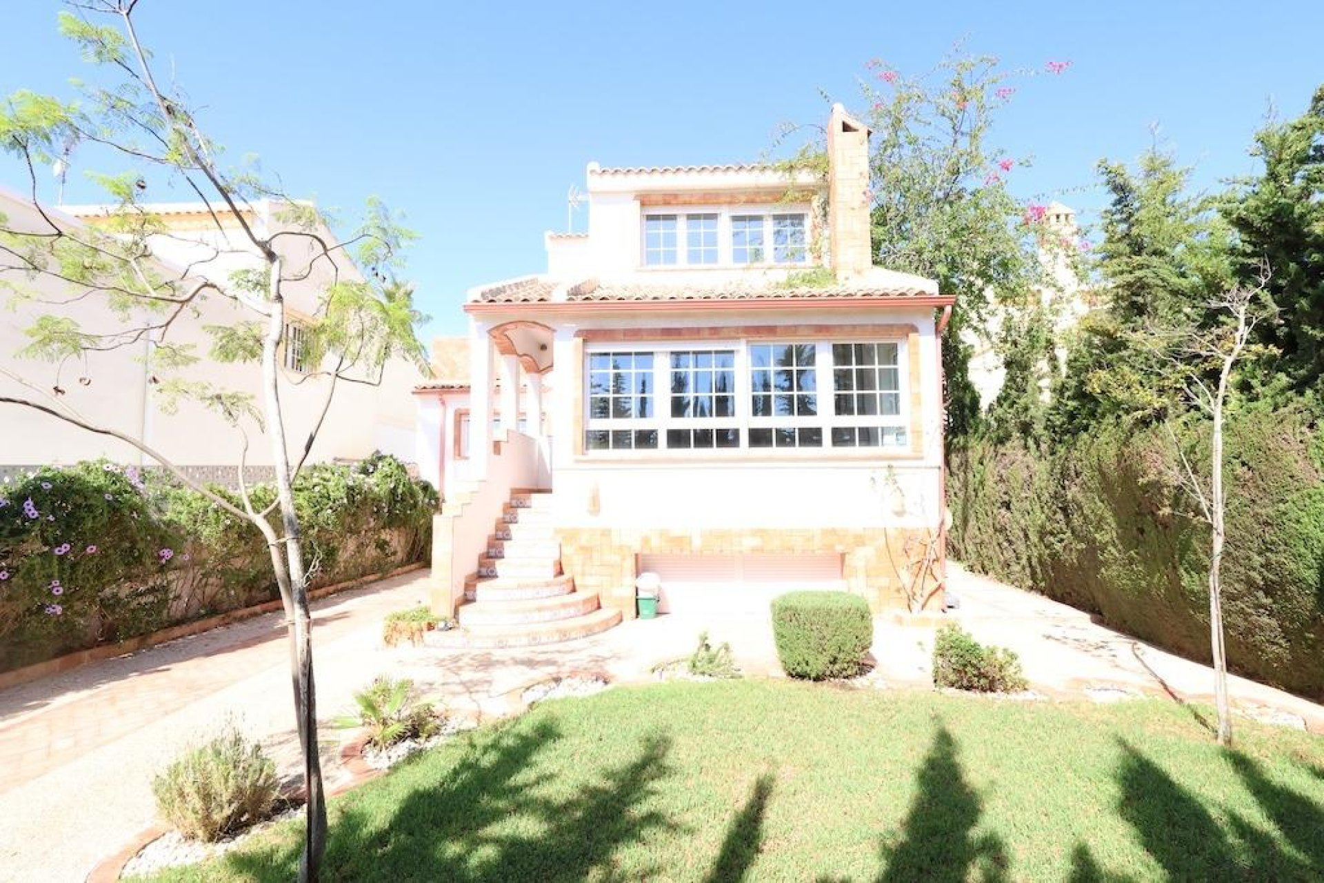 Herverkoop - Villa -
Orihuela Costa - Costa Blanca