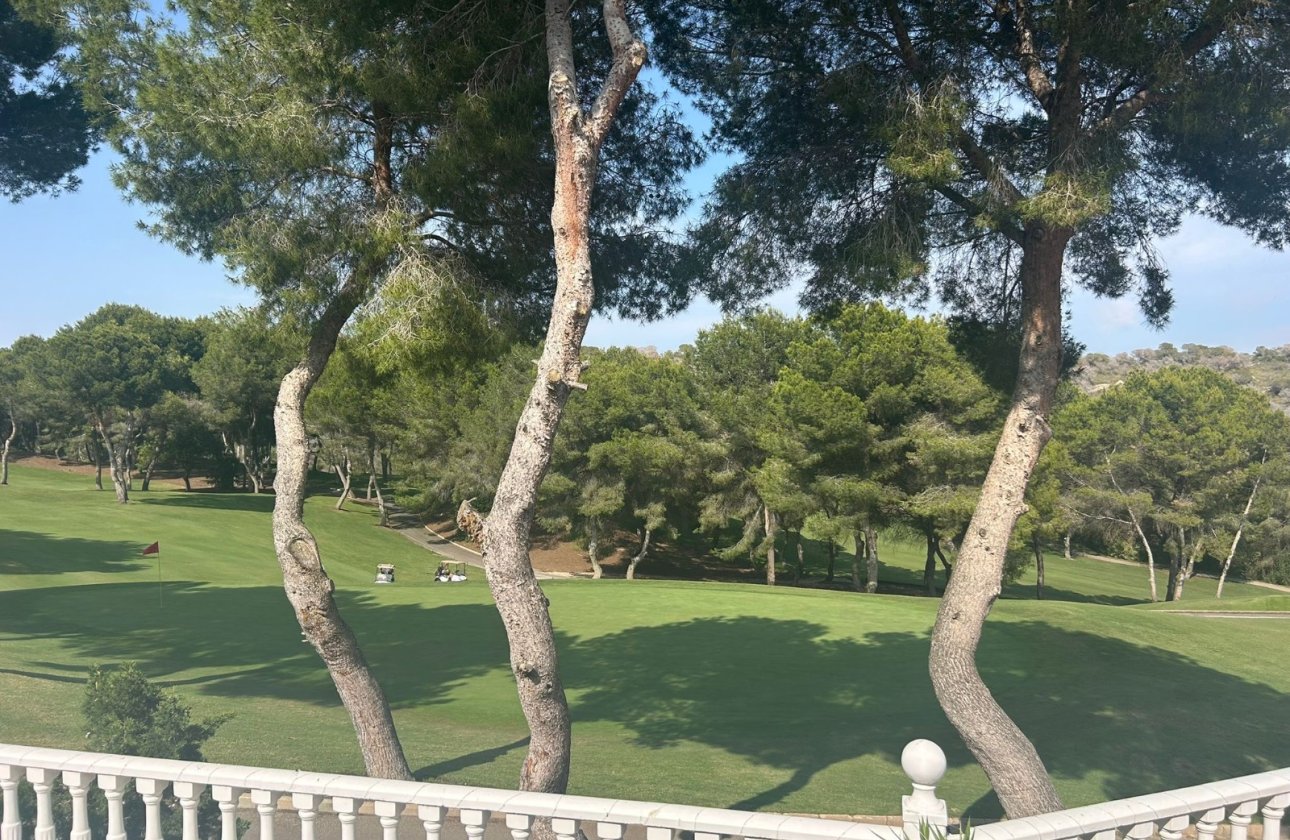 Herverkoop - Villa -
Orihuela Costa - Costa Blanca